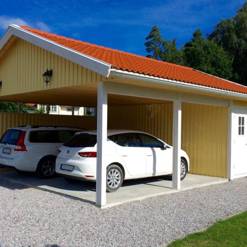 Carport for to biler og med bod