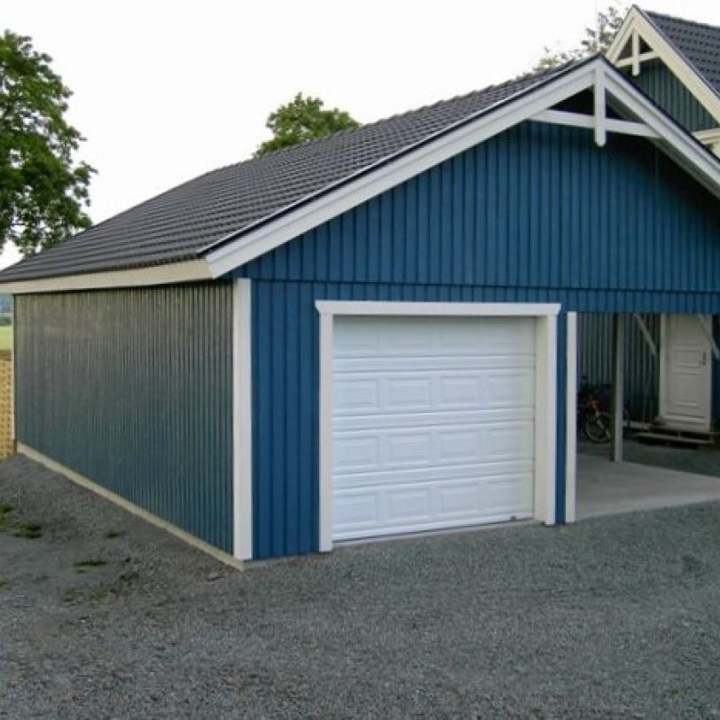 Garasje med carport