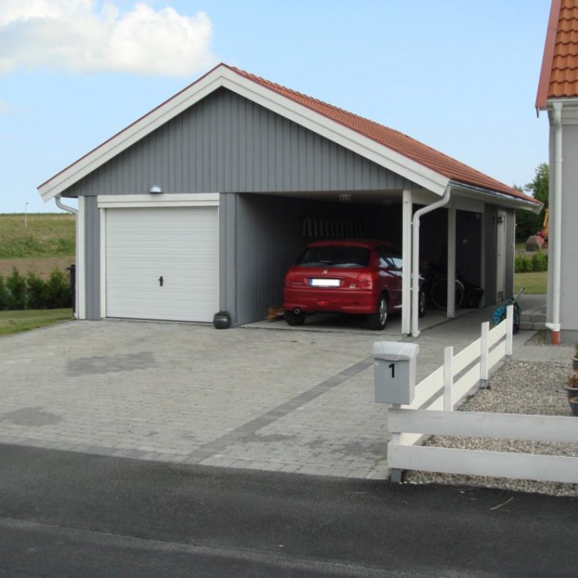 Garasje med carport